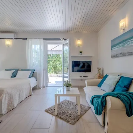 Oasis - Zf Hvar Apartment
