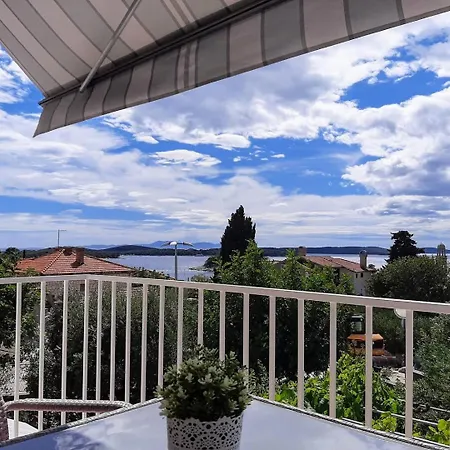 Oasis - Zf Hvar Apartment *